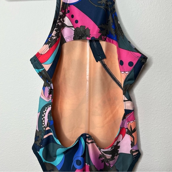 New with tag Nike Women’s Icon Clash Body Suit Size XS NWT - Picture 10 of 16